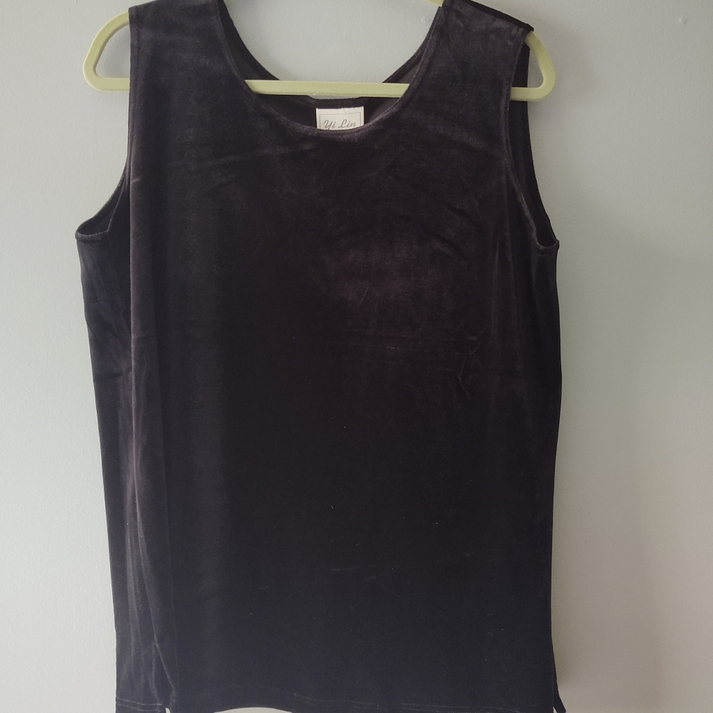 🆕 Black Velvet Tank